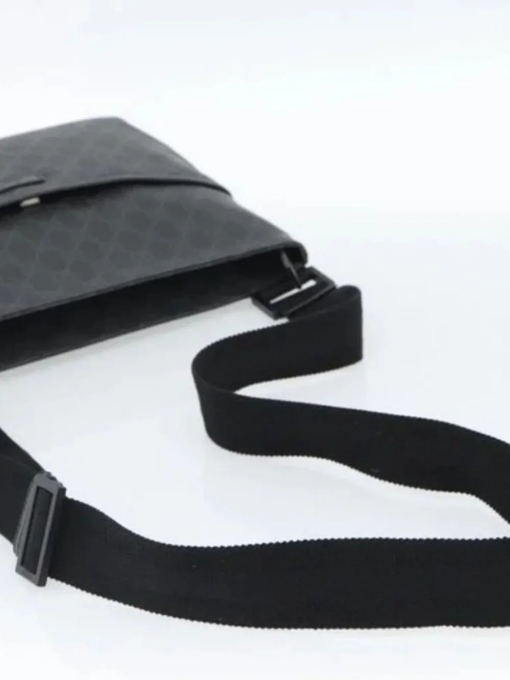 GUCCI GG Supreme Shoulder Bag PVC Black Silver 162904 Auth 189839